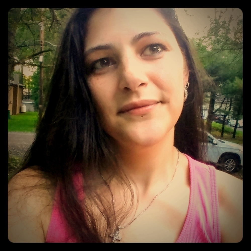 Meet your Posher, Tabitha